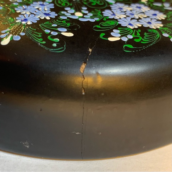 Black Lacquer Round Trinket Box Floral Hand Painted Delicate Blue Flowers AS IS - Picture 13 of 16